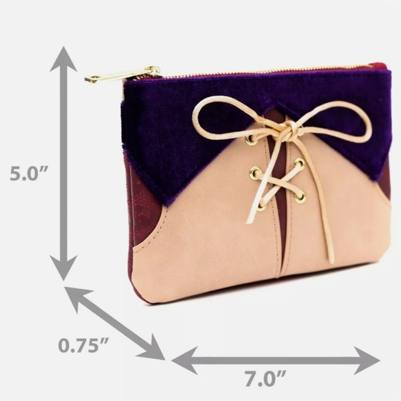 Loungefly Hocus Pocus SARAH SANDERSON Velvet Pouch - Picture 3 of 8